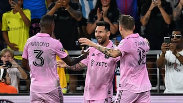 Inter Miami's Argentine forward #10 Lionel Messi celebrates with Inter Miami's Ecuadoran midfielder #03 Dixon Arroyo and Inter Miami's Finnish midfielder #16 Robert Taylor after scoring a goal during the Leagues Cup final football match between Nashville SC and Inter Miami in at Geodis Park in Nashville, Tennessee, on August 19, 2023. (Photo by CHANDAN KHANNA / AFP)