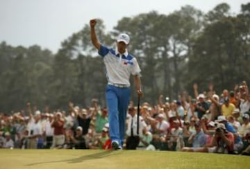 The Chinese Tianlang Guan is, at 14 years old, the youngest participant in the tournament's history.